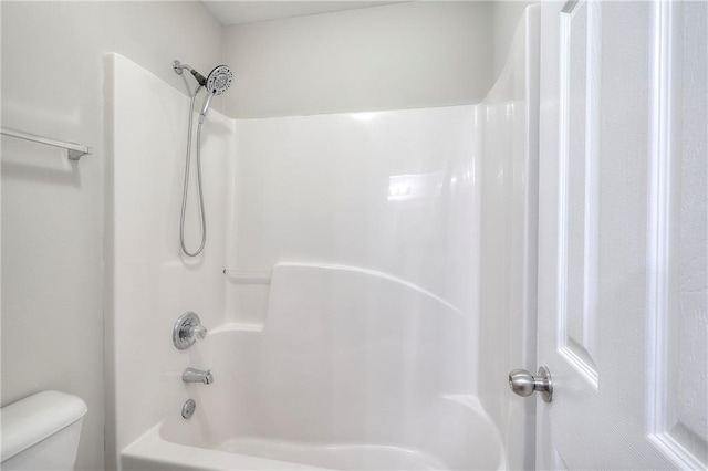 4041 Ash Tree St, Snellville, GA 30039 - bathroom with toilet and bathtub / shower combination