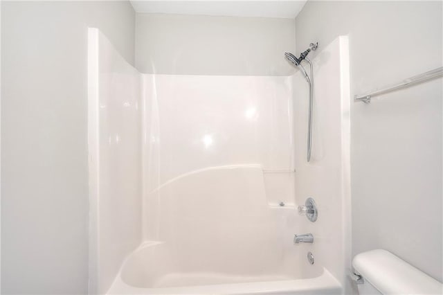 4041 Ash Tree St, Snellville, GA 30039 - full bathroom with toilet and shower / tub combination