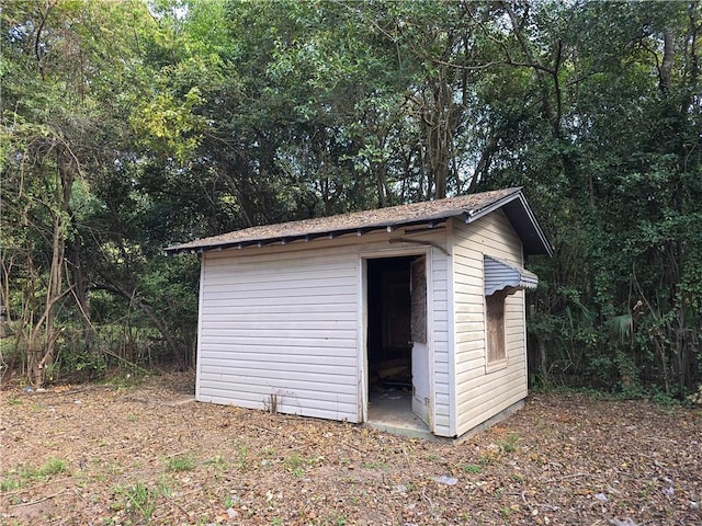 view of outdoor structure featuring an outdoor structure