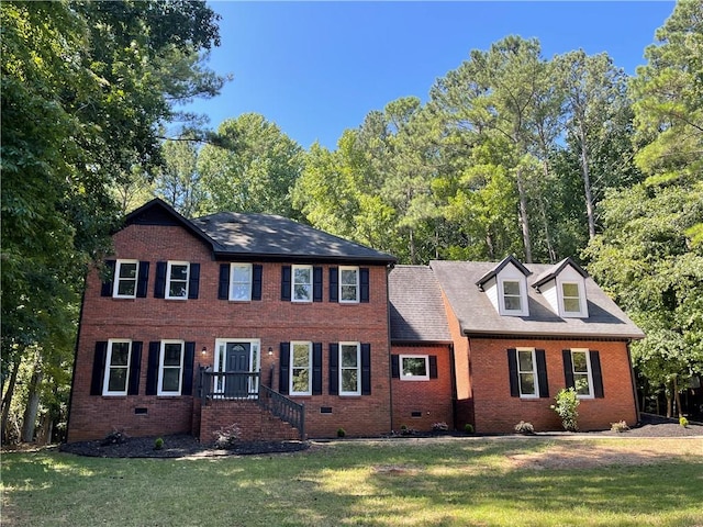 colonial house with a front yard