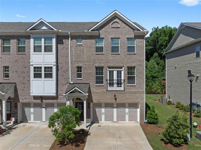 2042 Violet Ln, Brookhaven GA, 30319, 4 bedrooms, 3.5 baths townhouse for sale