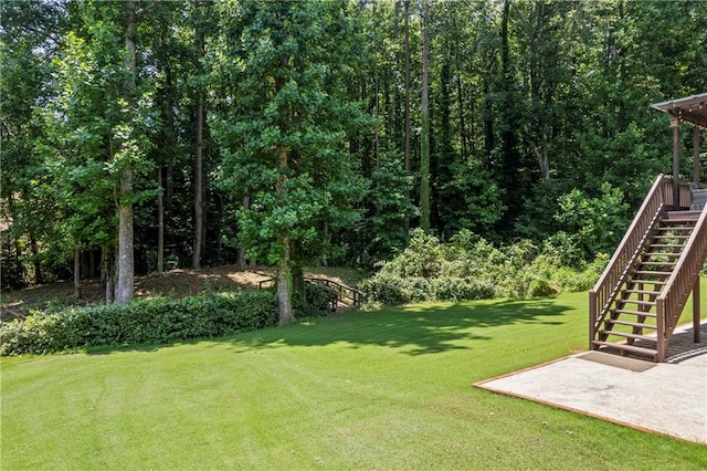 2500 Ashbourne Dr, Lawrenceville, GA 30043 - view of green lawn with stairway