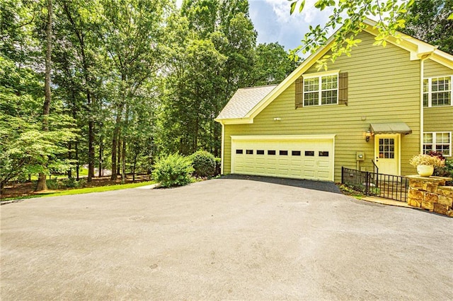 6369 Timber Creek Trl, Dahlonega, GA 30533 - view of side of home with driveway