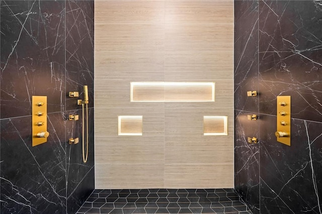 942 Fairfield, Marietta, GA 30068 - bathroom featuring a shower and tile walls