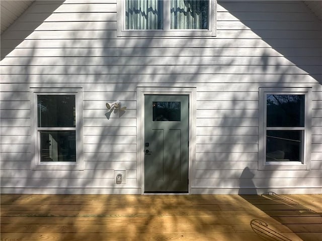 view of doorway to property