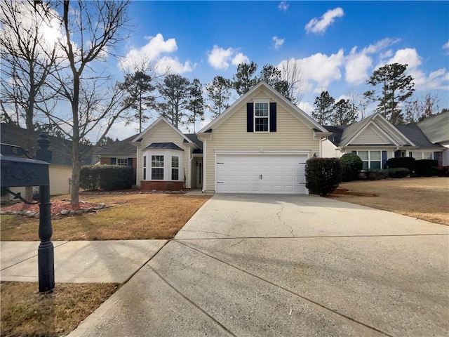 view of front property featuring a garage