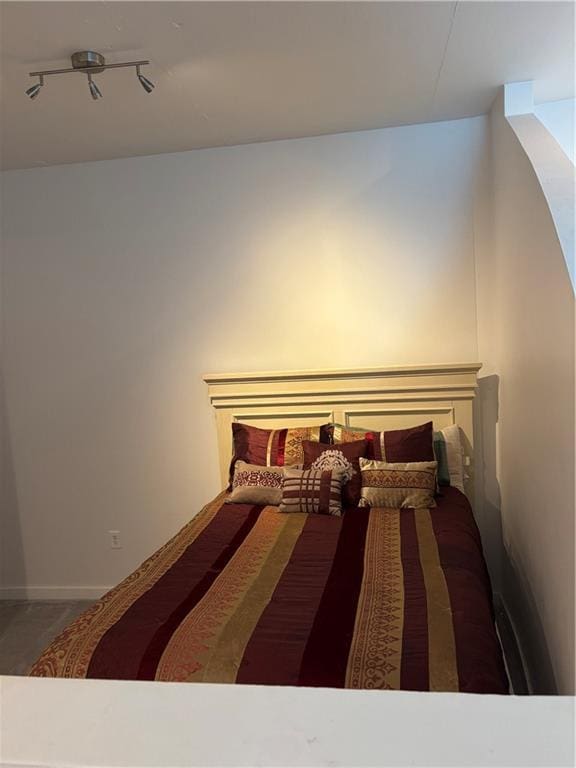 unfurnished bedroom with carpet floors