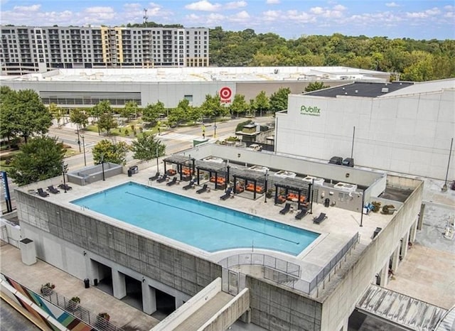 view of swimming pool