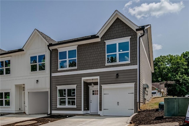 view of front of house with a garage