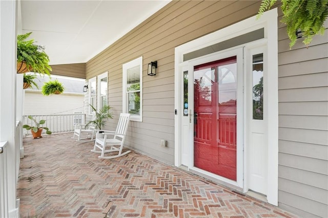 218 S Ave SE, Atlanta, GA 30315 - doorway to property featuring a porch
