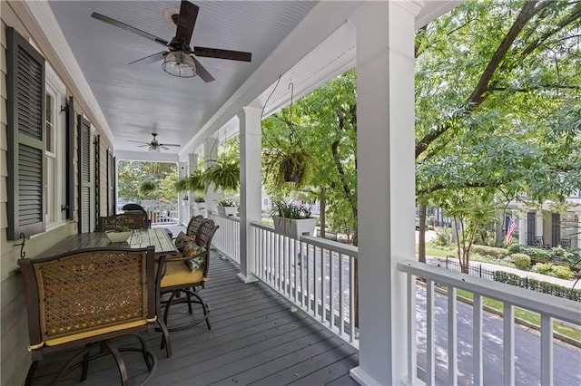 deck with ceiling fan