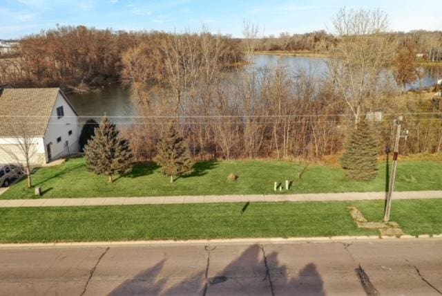 Listing photo 2 for 822 30th St NW, Faribault MN 55021