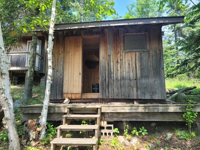 view of shed / structure