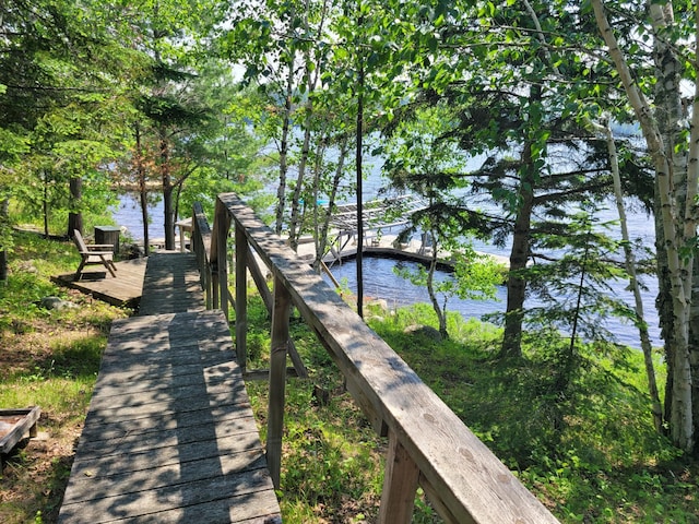 view of property's community featuring a water view