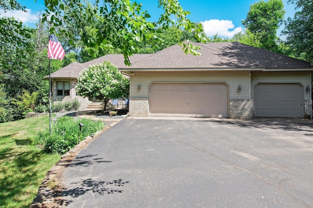 13120 Lakes Ln, Lindstrom MN, 55045, 3 bedrooms, 2 baths house for sale