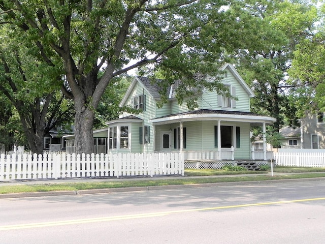 Listing photo 3 for 507 Cascade St N, Osceola WI 54020