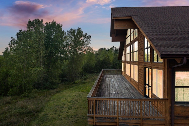 view of deck at dusk