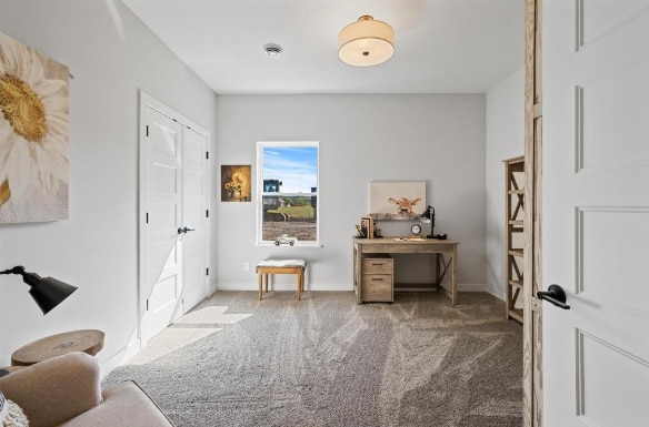 office area with carpet