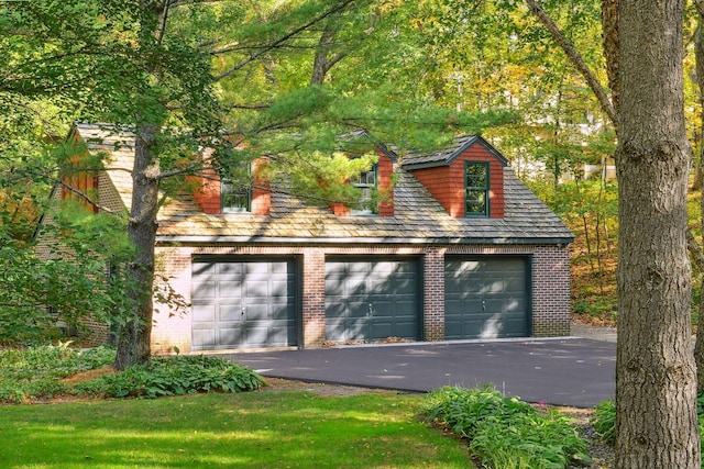 17950 Breezy Point Rd, Woodland, MN 55391 - view of garage