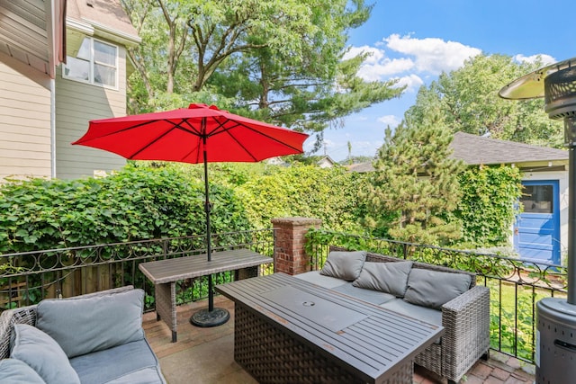 view of patio with outdoor lounge area