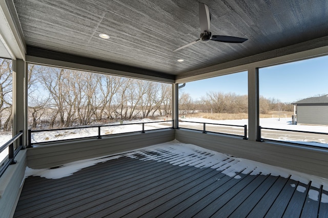 deck featuring ceiling fan