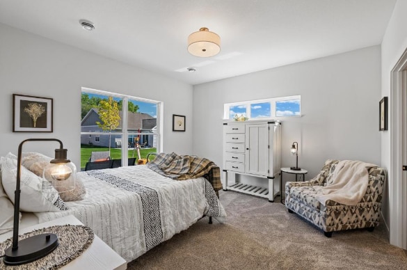 view of carpeted bedroom