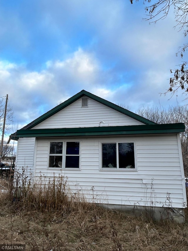 view of side of property