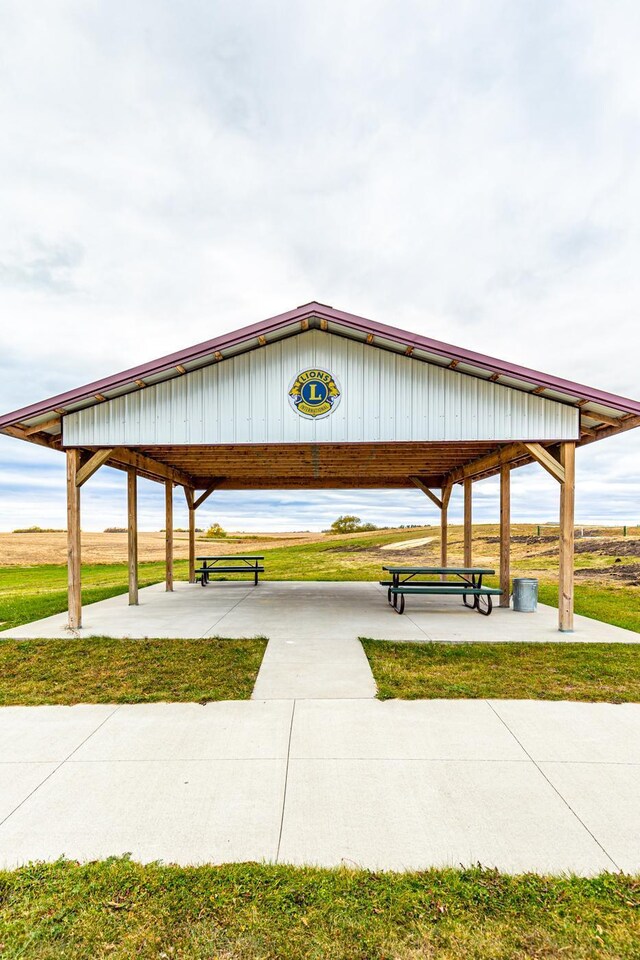2530 Valley Vw, Hawley, MN 56549