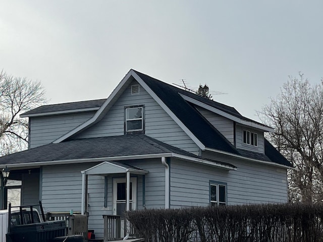 view of front facade