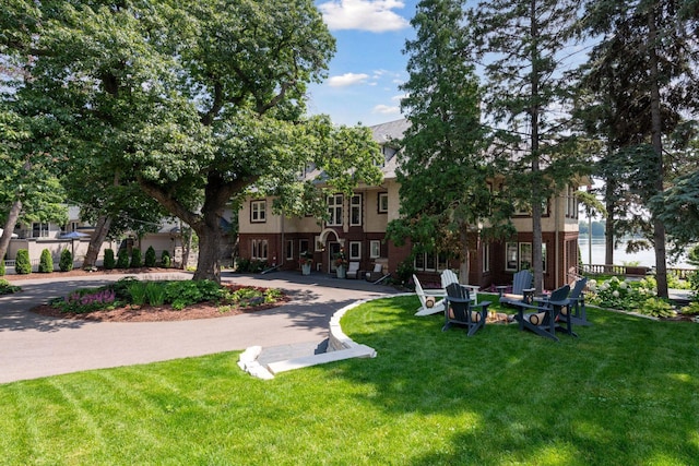 exterior space featuring a yard
