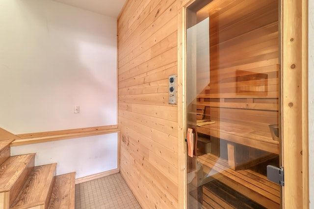 view of sauna / steam room