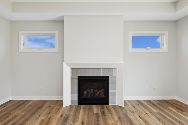 details featuring hardwood / wood-style floors