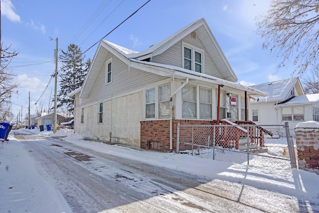 view of front of property