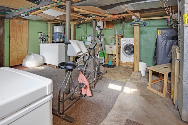 basement featuring refrigerator