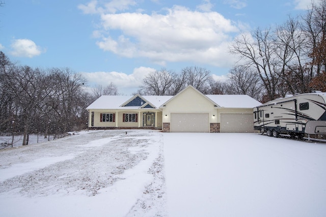 view of front facade with a garage