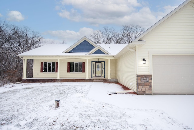 view of front of home featuring a garage