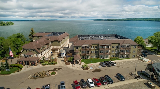 bird's eye view with a water view