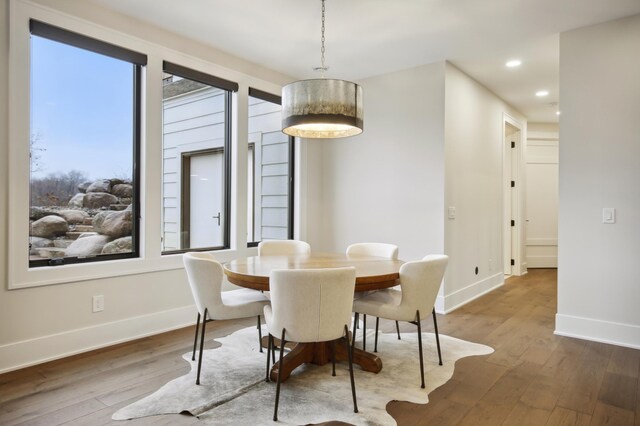 935 Lakewood Hills Rd, Eagan, MN 55123 - dining room with wood-type flooring, baseboards, and recessed lighting