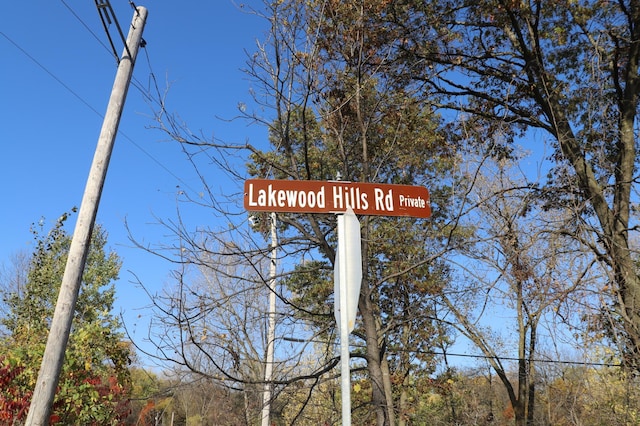 935 Lakewood Hills Rd, Eagan, MN 55123