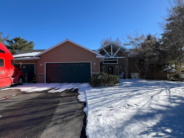 view of front facade with a garage