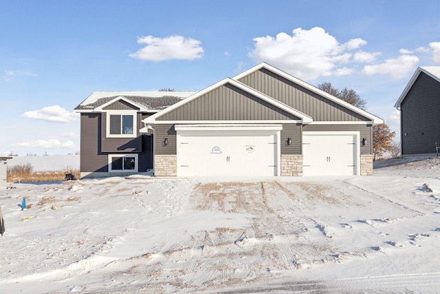 view of front of house featuring a garage