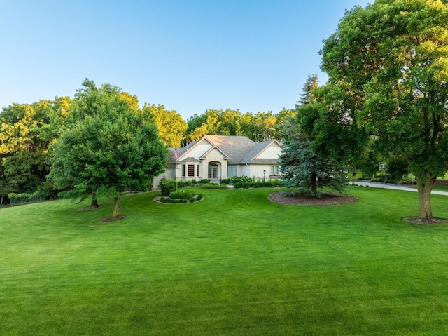 view of front of property with a front yard