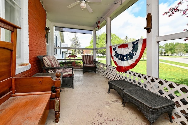 view of patio featuring a porch and ceiling fan