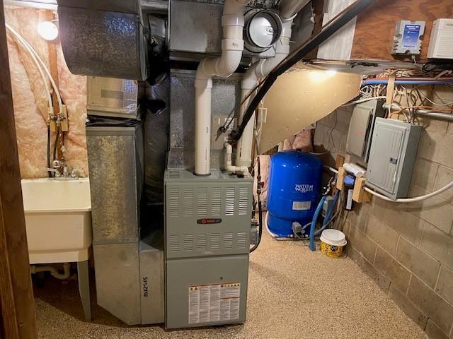 view of utility room