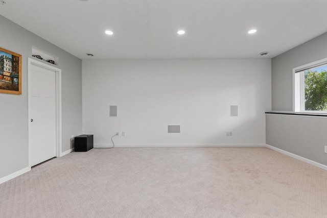 unfurnished room featuring carpet flooring