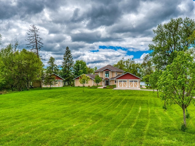 view of front of house with a front lawn