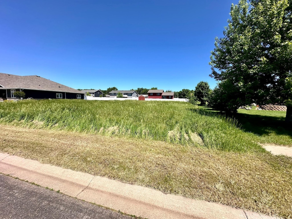 704 Andrew St, Marshall, MN 56258