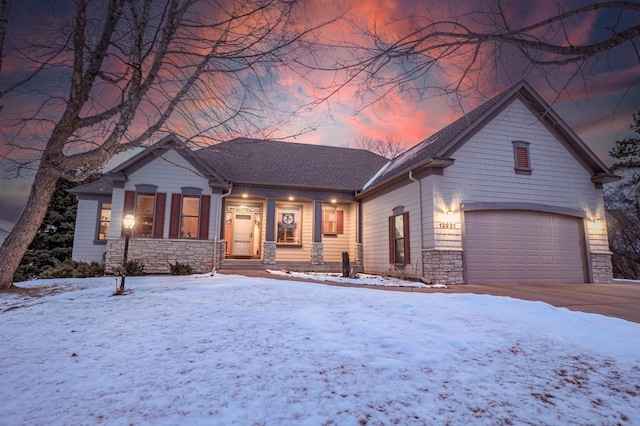 view of front facade with a garage