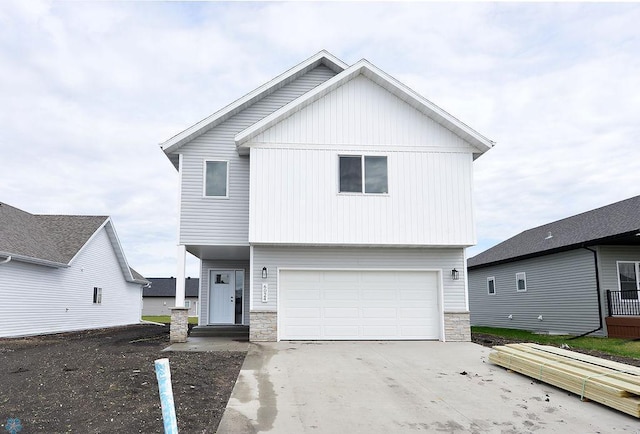 view of front of home featuring a garage