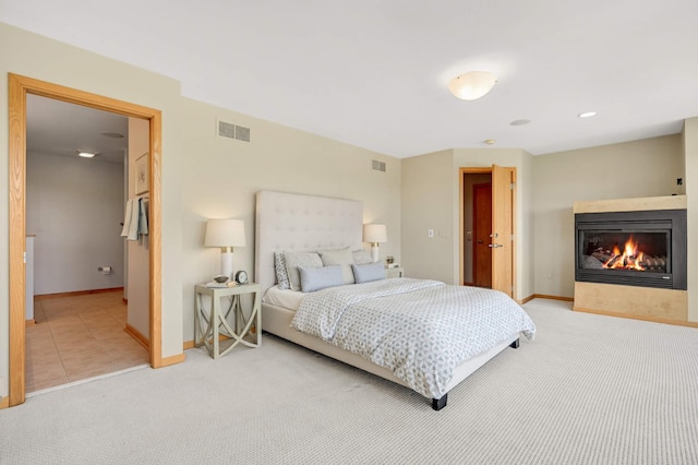 bedroom with carpet flooring